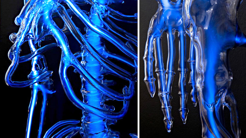 Illustration for article titled Ghostly Neon Skeleton Is a Macabre Addition To Your Man Cave